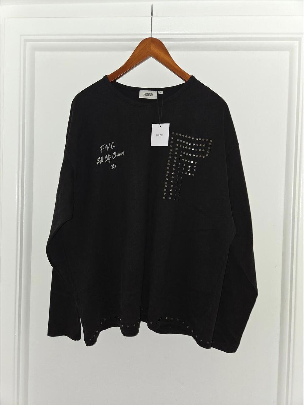 Found Studded Long-Sleeve Tee (M) - Picture 4 of 8
